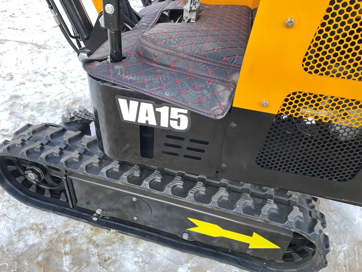 #200-•-miva-va15-mini-excavator-image-25