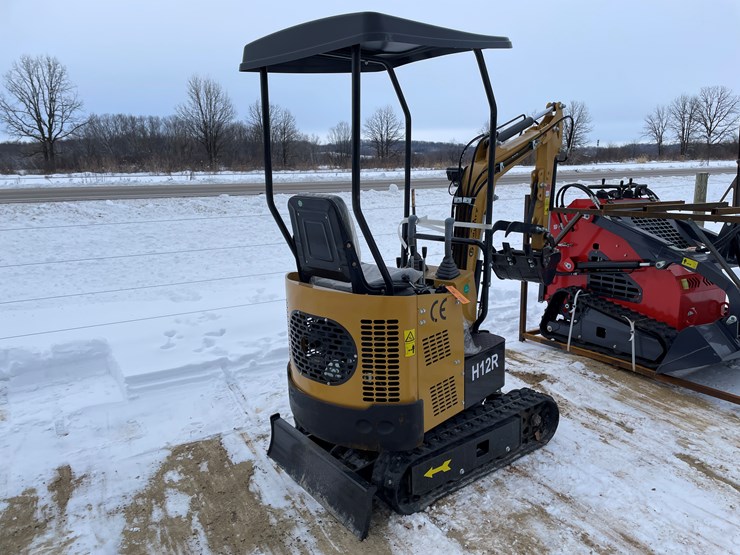 #205-•-new-cfg-industrial-mini-excavator-image-5