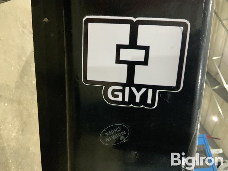 2025-giyi-tb47-forklift-telescopic-boom-image-17