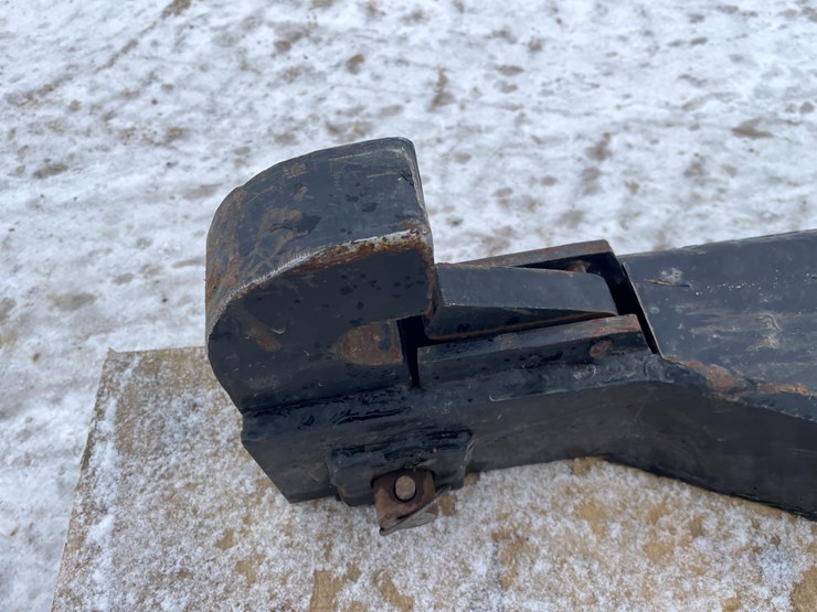 #3803-•-3-point-quick-hitch-image-11