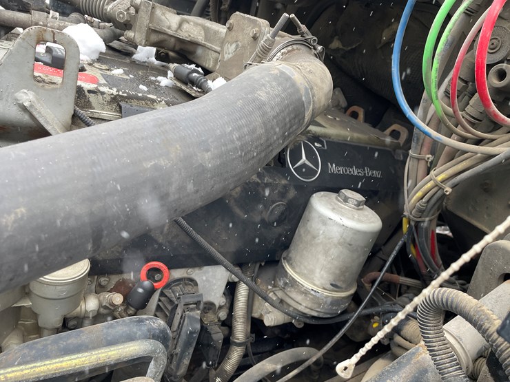 #400-•-2006-sterling-straight-truck-(has-wi-title)-image-50