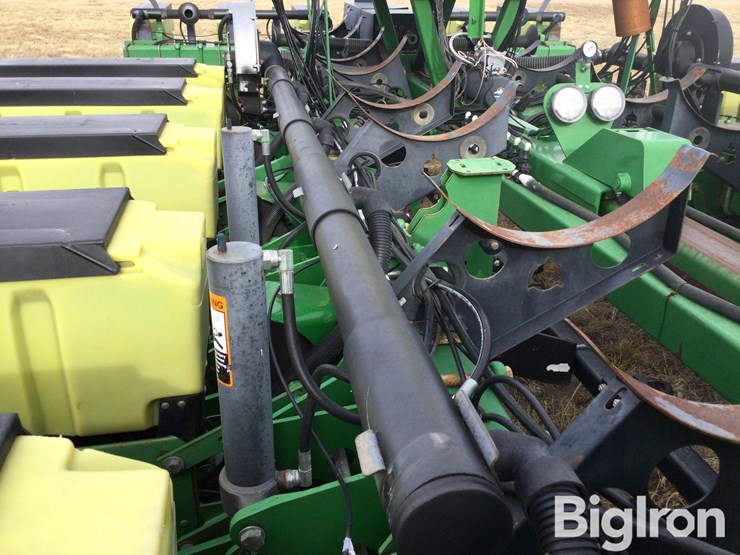 1998-john-deere-1770-image-18