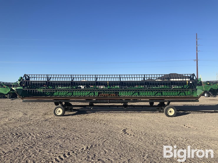 2021-john-deere-735d-image-2