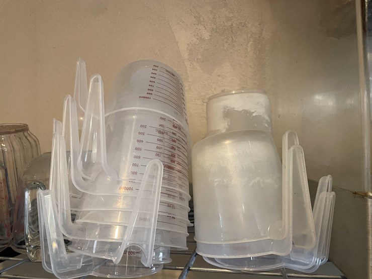 #6347-•-measuring-cups-and-bowls-image-4