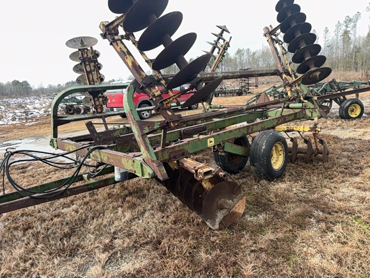 john-deere-230-image-20