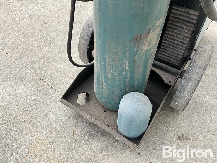 miller-millermatic-212-wire-feed-mig-welder-image-15