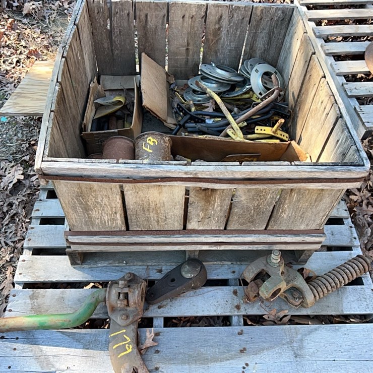 PALLET OF DISK PARTS; LOCATED AT 7241 ROXBURY RD, CHARLES CITY, VA, PLEASE CALL 804.837.9940 OR 804.651.4404 WITH QUESTIONS