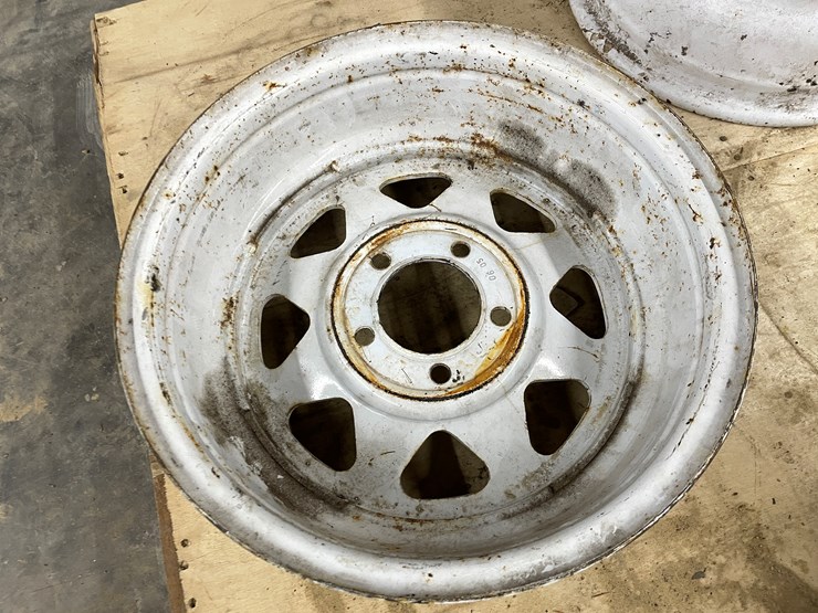 #3801-•-(4)-15"-trailer-wheels-image-17