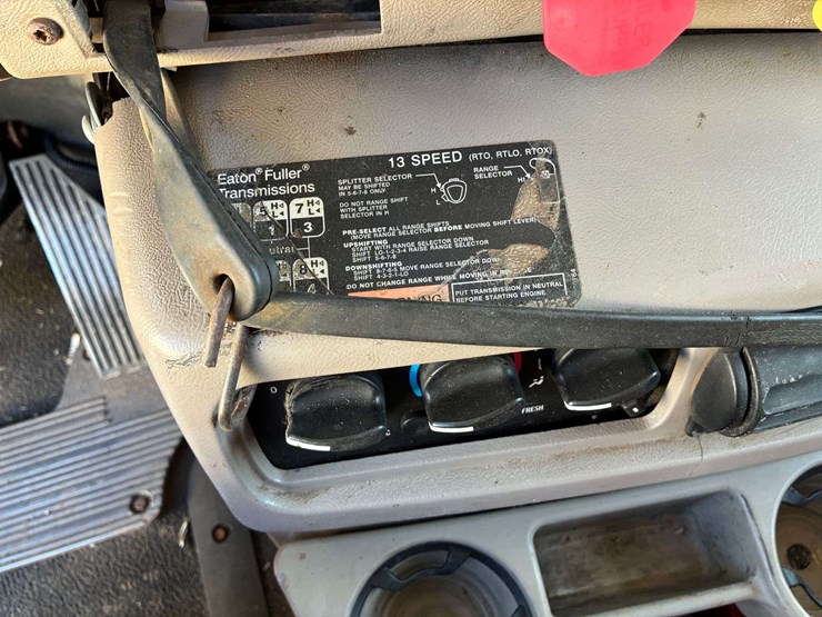 2006-mack-chn613-image-22