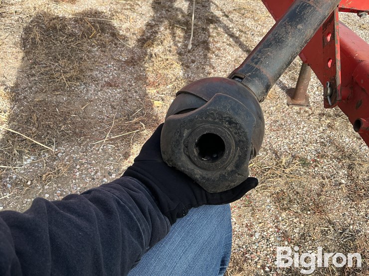 massey-ferguson-128-image-12