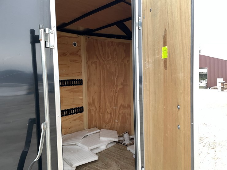 #1014-•-2018-forest-river-12'-enclosed-trailer-(has-certificate-of-origin)-image-43