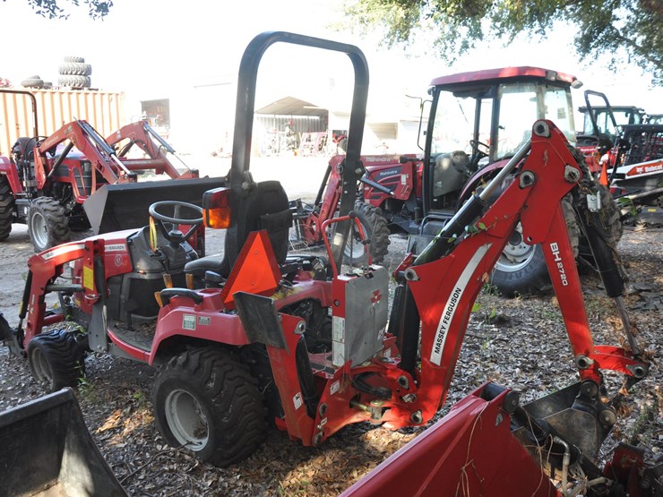 2021-massey-ferguson-gc1723eb-image-6