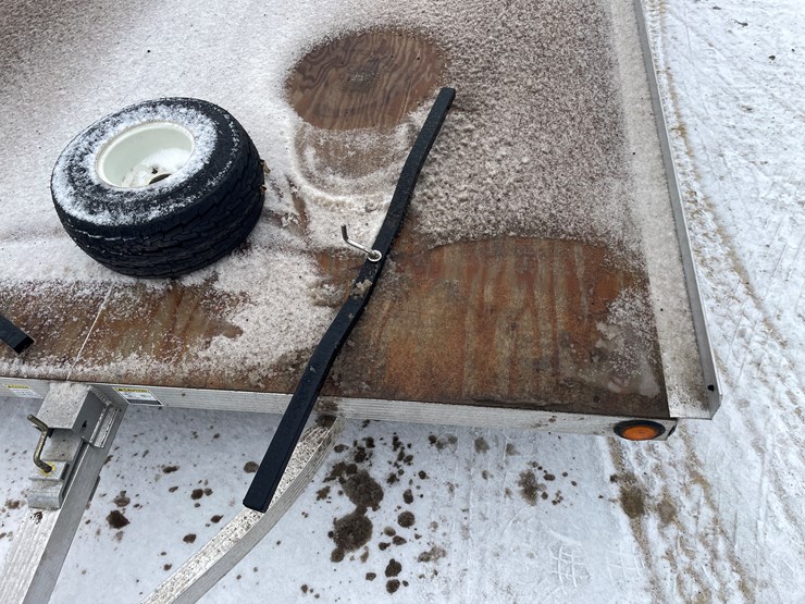 #3802-•-10'-aluminum-triton-snowmobile-trailer-(no-title)-image-17