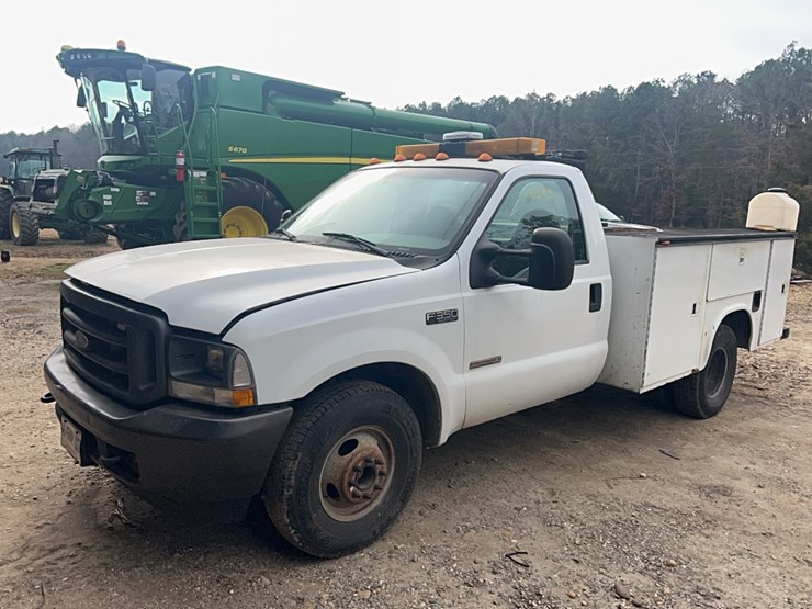 2004,-f-350-xl-service-truck,-8-ft,-diesel-6.0,-title-in-hand;-located-at-7241-roxbury-rd,-charles-city,-va,-please-call-804.837.9940-or-804.651.4404-with-questions-image-7