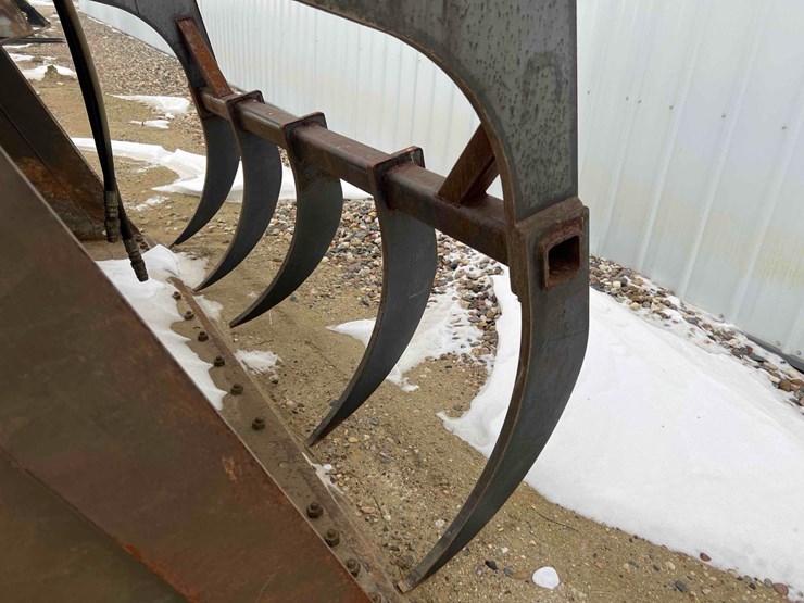 2014-case-521f-image-26