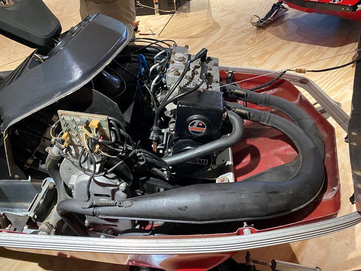 #3794-•-1977-rupp-nitro-250-snowmobile-image-21