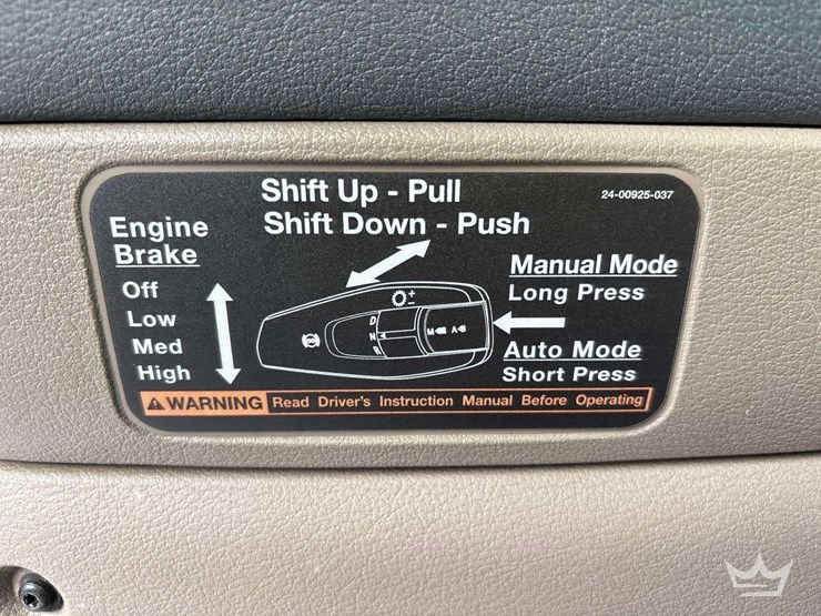 2014-freightliner-cascadia-125-image-27