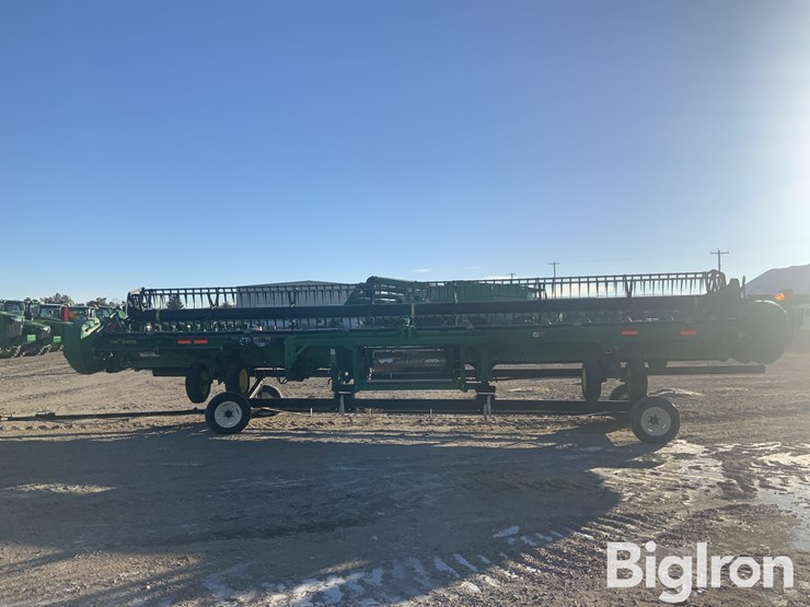 2021-john-deere-735d-image-6