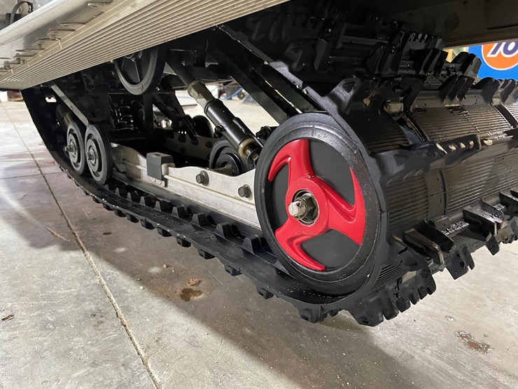 #3798-•-2004-yamaha-sx-viper-snowmobile-image-19