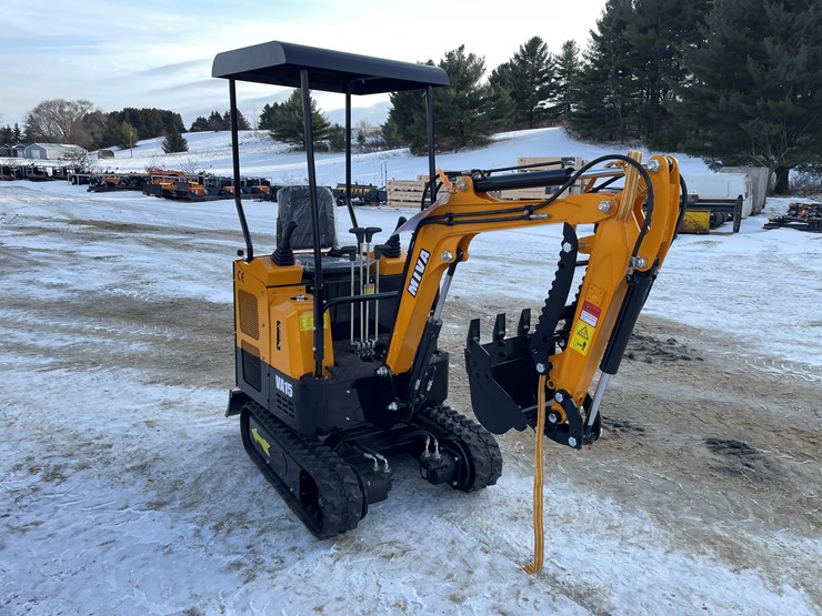#200-•-miva-va15-mini-excavator-image-3