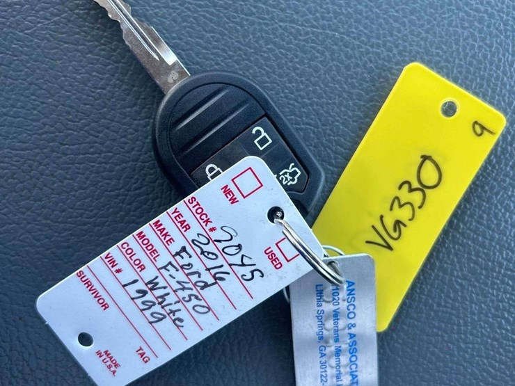 2016-utility-flatbed-image-39