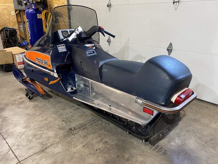 #3786-•-1982-moto-ski-ultrasonic-snowmobile-image-3