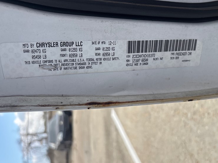 #43-•-2012-dodge-charger-image-12