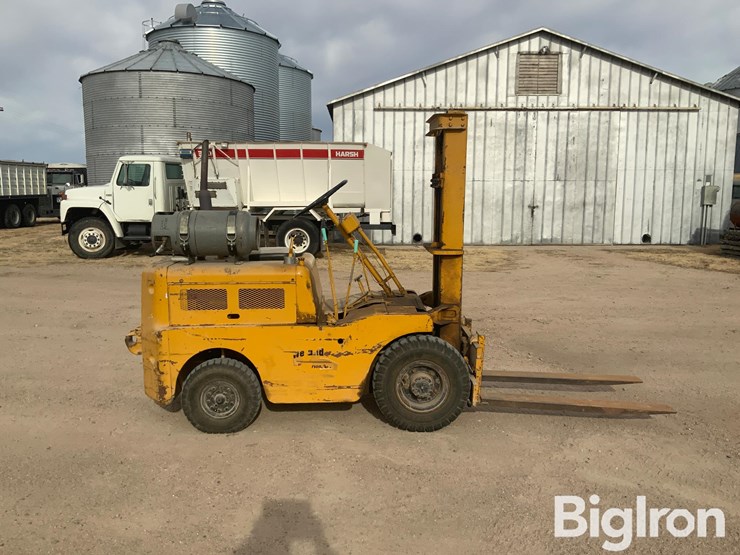 clark-propane-forklift-image-3
