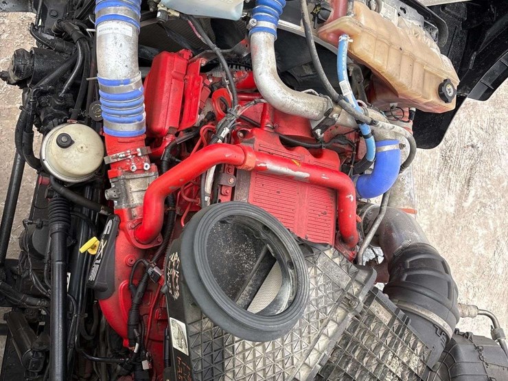 2019-kenworth-t880-image-22