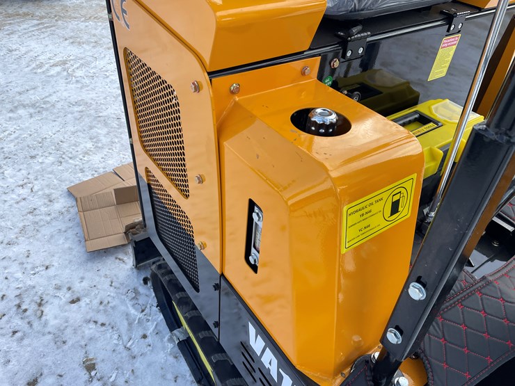 #202-•-miva-va15-mini-excavator-image-38