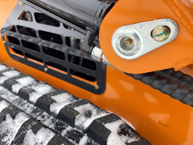 #305-•-new-landhonor-mini-skid-steer-loader-image-25