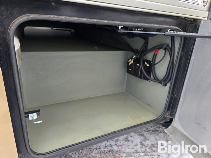 2013-allegro-open-road-36la-motorhome-image-14