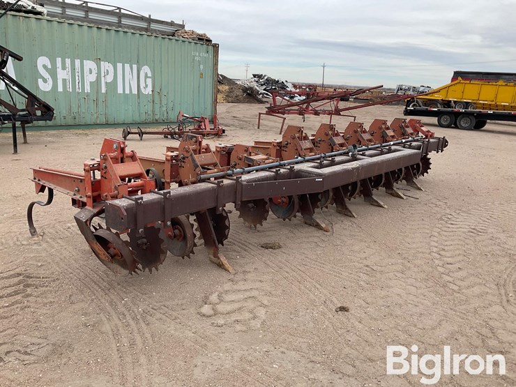 8-row-strip-tiller/cultivator-image-1