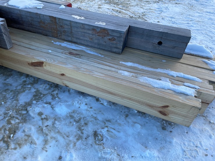 #3790-•-bundle-of-laminated-wood-beams-image-33