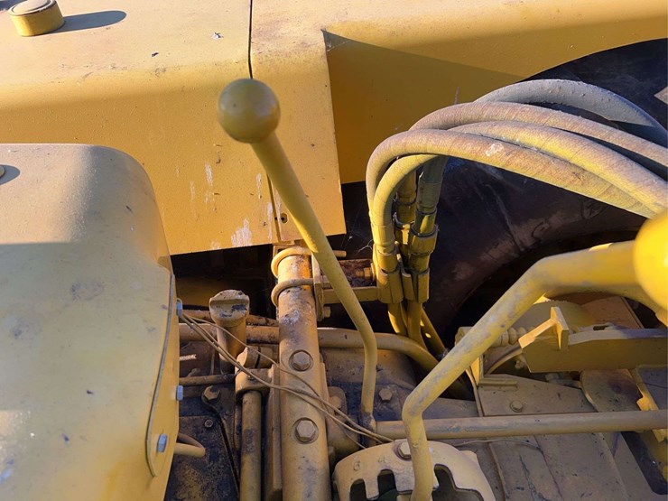 john-deere-840-image-140