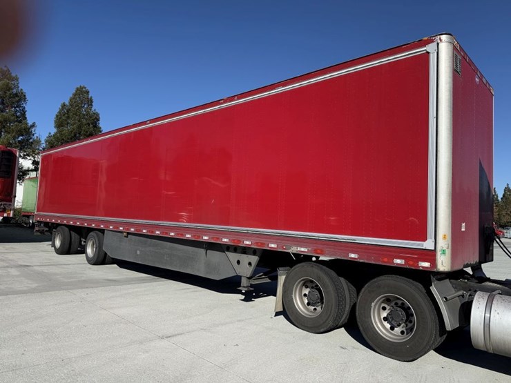 2016-utility-van-image-5