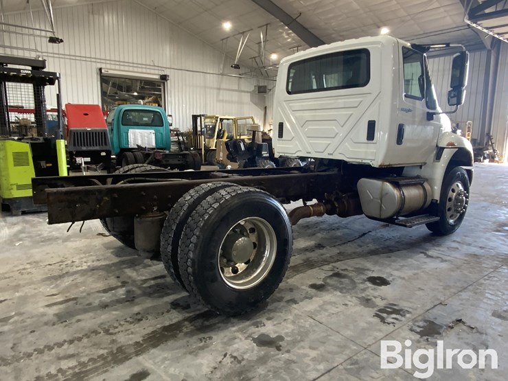 2013-international-4400-image-5