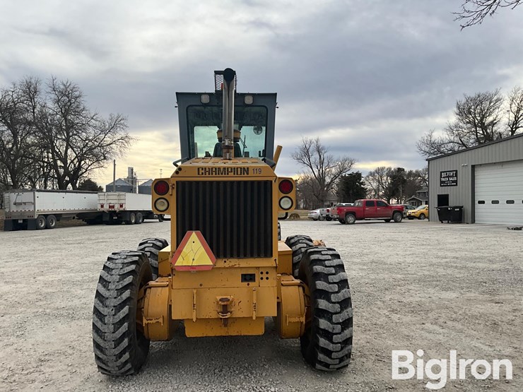 1997-champion-720a-image-6