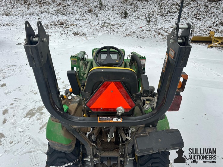 2016-john-deere-1025r-image-19