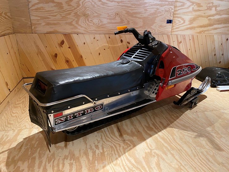 #3794-•-1977-rupp-nitro-250-snowmobile-image-3
