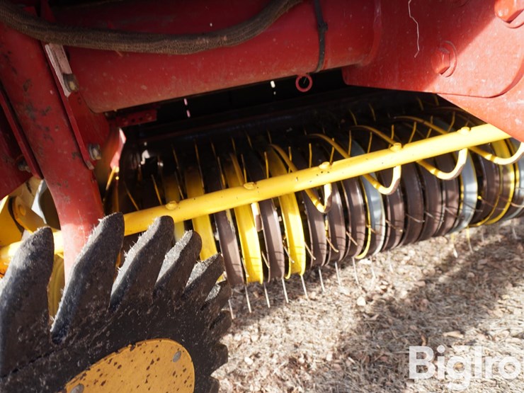 2008-new-holland-br7090-image-13