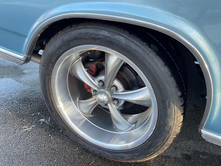 1966-ford-500-image-18