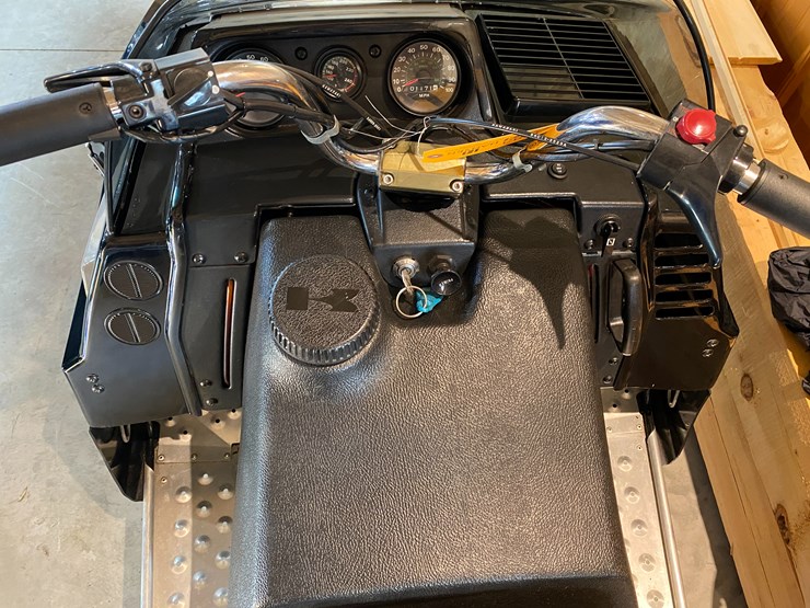 #3783-•-1980-kawasaki-440-invader-snowmobile-image-37