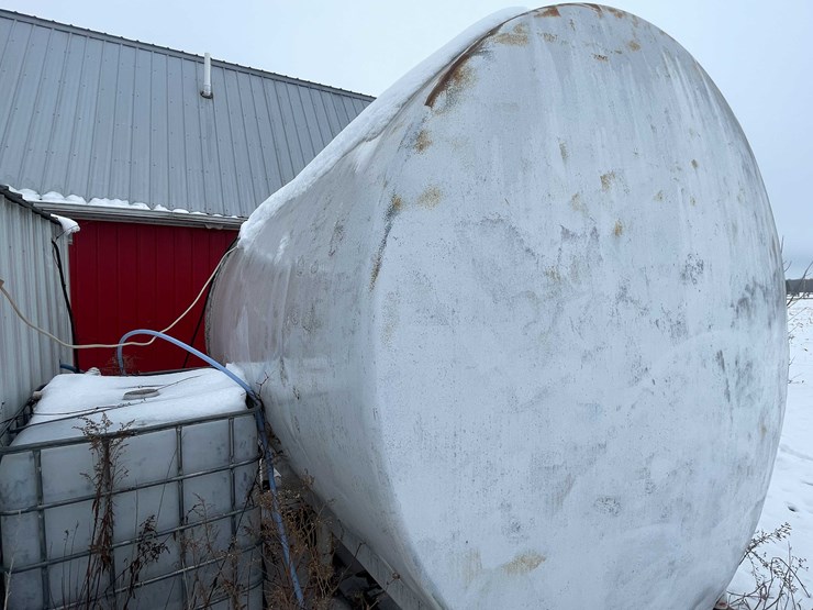 #3513-•-dairy-craft-4000-gallon-milk-stainless-steel-bulk-tank-image-20