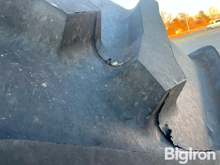 2025-goodyear-lsw-1100/45r46-tire-image-11