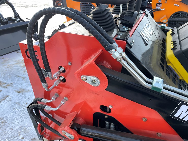 #303-•-mms-mini-skid-steer-ride-on-loader-image-29