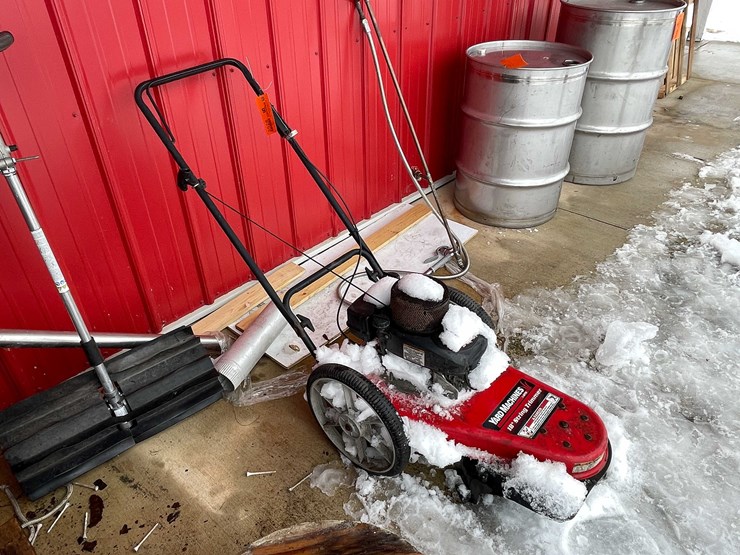 #3526-•-yard-machine-18"-string-trimmer-image-4