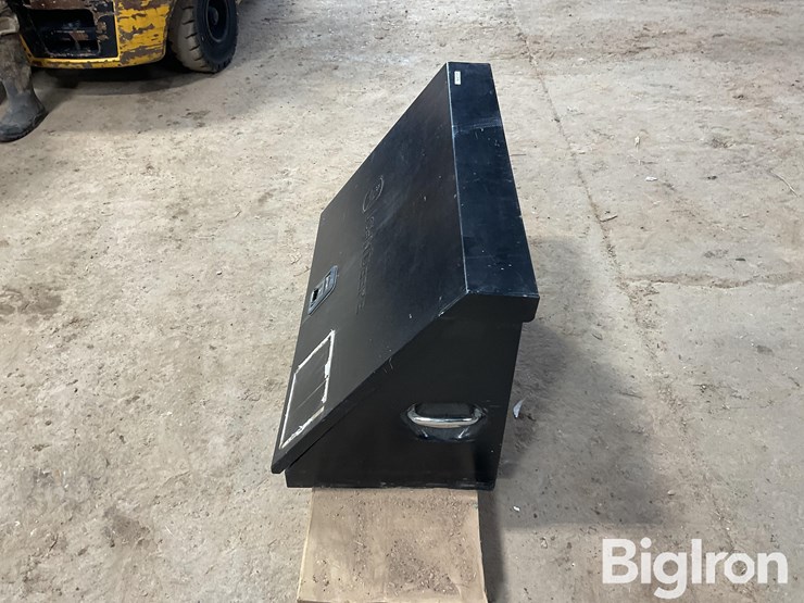 john-deere-toolbox-&-tools-image-8