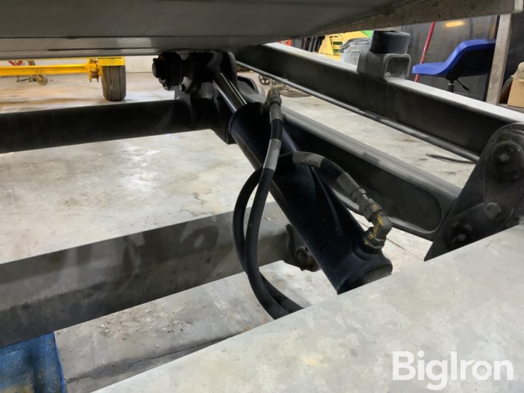 2022-maxon-gpt-25-tuk-a-away-aluminum-lift-gate-image-15