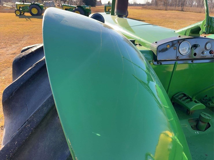 john-deere-830-image-61